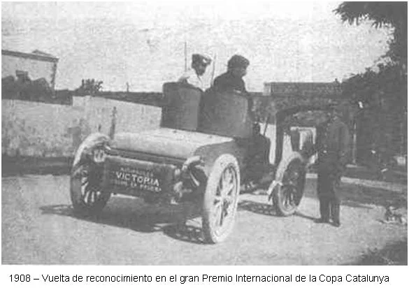 Racing car on the reconnaissance lap of the Copa Catalunya International Grand Prix, 1908