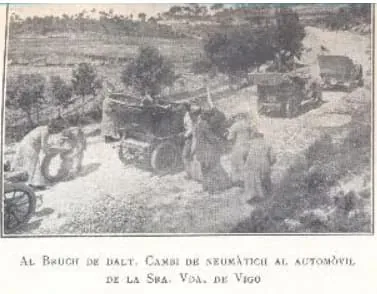 Bruc de Dalt: canvi de pneumàtic de l'automòbil de la Sra. vídua de Vigo durant la cursa Barcelona-Madrid del 1906 (Il·lustració Catalana)